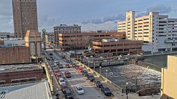 Weather camera view of City of Aurora IL.