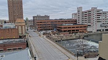 Weather camera view of City of Aurora IL.
