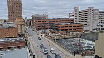 Weather camera view of City of Aurora IL.
