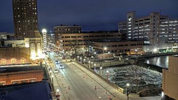 Weather camera view of City of Aurora IL.
