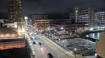 Weather camera view of City of Aurora IL.