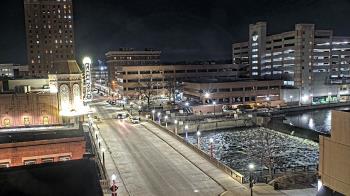 Weather camera view of City of Aurora IL.