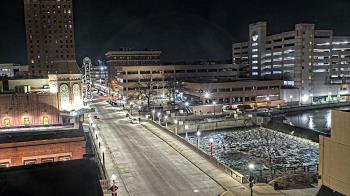 Weather camera view of City of Aurora IL.