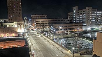 Weather camera view of City of Aurora IL.