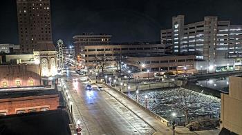 Weather camera view of City of Aurora IL.