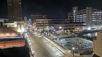 Weather camera view of City of Aurora IL.