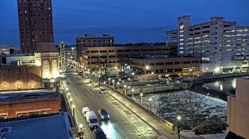 Weather camera view of City of Aurora IL.