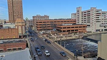 Weather camera view of City of Aurora IL.