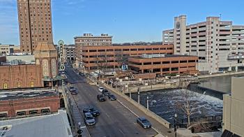 Weather camera view of City of Aurora IL.