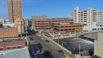 Weather camera view of City of Aurora IL.