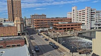 Weather camera view of City of Aurora IL.