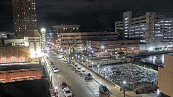 Weather camera view of City of Aurora IL.
