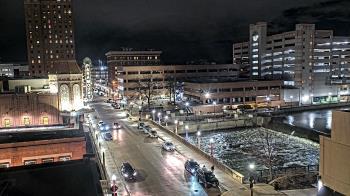 Weather camera view of City of Aurora IL.