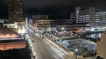 Weather camera view of City of Aurora IL.