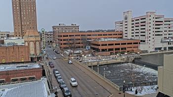 Weather camera view of City of Aurora IL.