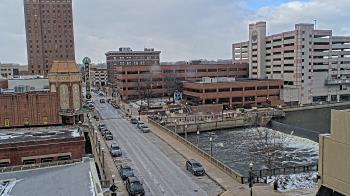 Weather camera view of City of Aurora IL.