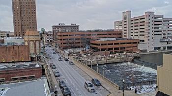 Weather camera view of City of Aurora IL.