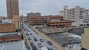 Weather camera view of City of Aurora IL.