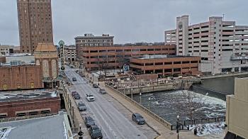 Weather camera view of City of Aurora IL.