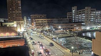 Weather camera view of City of Aurora IL.
