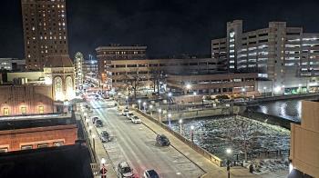 Weather camera view of City of Aurora IL.
