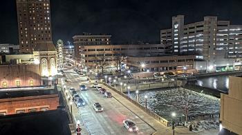 Weather camera view of City of Aurora IL.