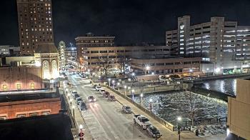 Weather camera view of City of Aurora IL.