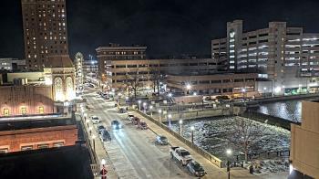 Weather camera view of City of Aurora IL.