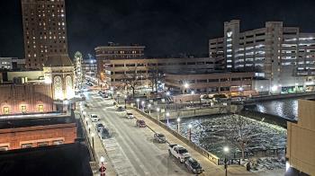 Weather camera view of City of Aurora IL.