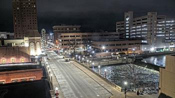 Weather camera view of City of Aurora IL.