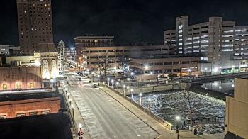Weather camera view of City of Aurora IL.