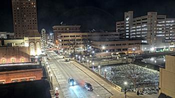 Weather camera view of City of Aurora IL.