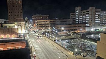 Weather camera view of City of Aurora IL.