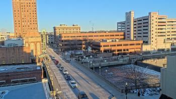 Weather camera view of City of Aurora IL.