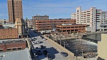 Weather camera view of City of Aurora IL.