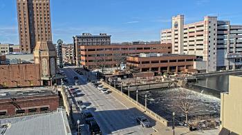 Weather camera view of City of Aurora IL.