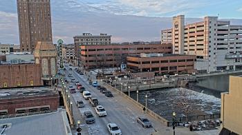 Weather camera view of City of Aurora IL.