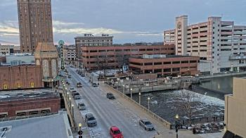 Weather camera view of City of Aurora IL.