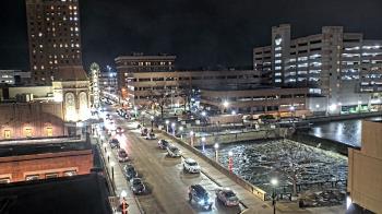 Weather camera view of City of Aurora IL.