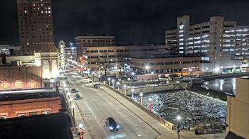 Weather camera view of City of Aurora IL.