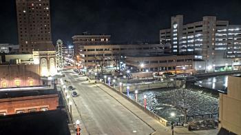 Weather camera view of City of Aurora IL.
