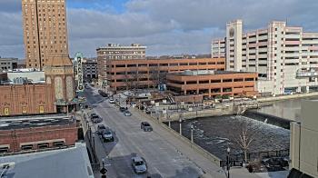 Weather camera view of City of Aurora IL.