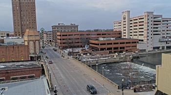 Weather camera view of City of Aurora IL.