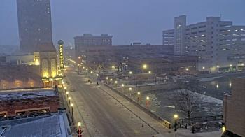 Weather camera view of City of Aurora IL.