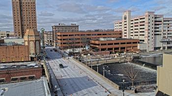 Weather camera view of City of Aurora IL.