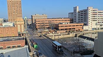 Weather camera view of City of Aurora IL.