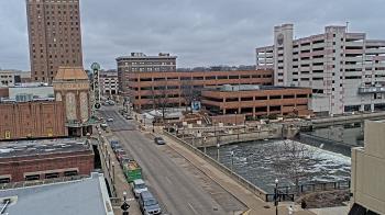 Weather camera view of City of Aurora IL.