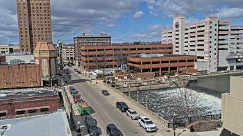 Weather camera view of City of Aurora IL.
