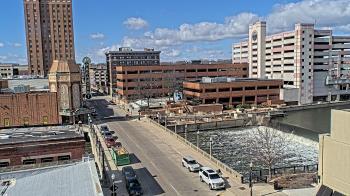 Weather camera view of City of Aurora IL.