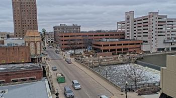Weather camera view of City of Aurora IL.